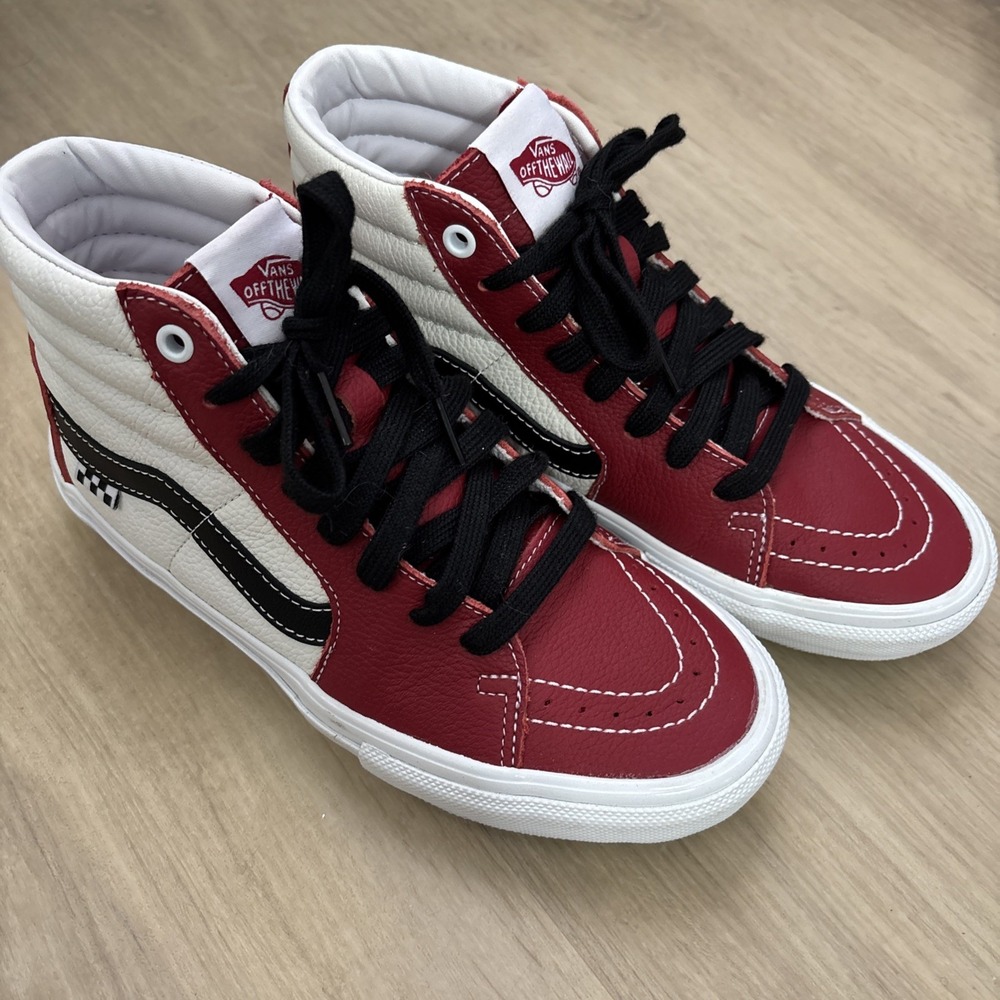 Vans "Sport Leather Skate Sk8-Hi" Sneakers (Chili Pepper/White) Skate Shoes‎